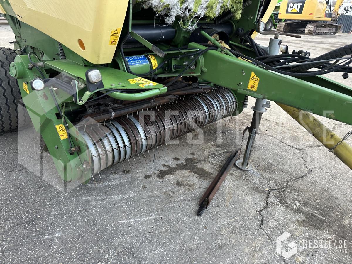 Dengmbledhëse e rrumbullakët Krone COMPRIMA V 150 XC: foto 19 Dengmbledhëse e rrumbullakët Krone COMPRIMA V 150 XC: foto 19