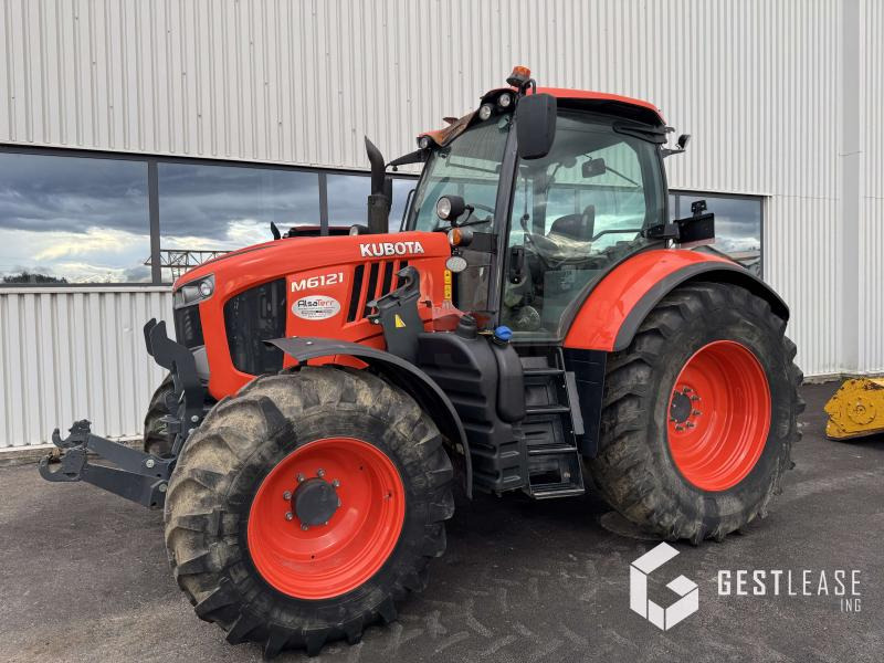 Kubota M6121 - Traktor: foto 1 Kubota M6121 - Traktor: foto 1