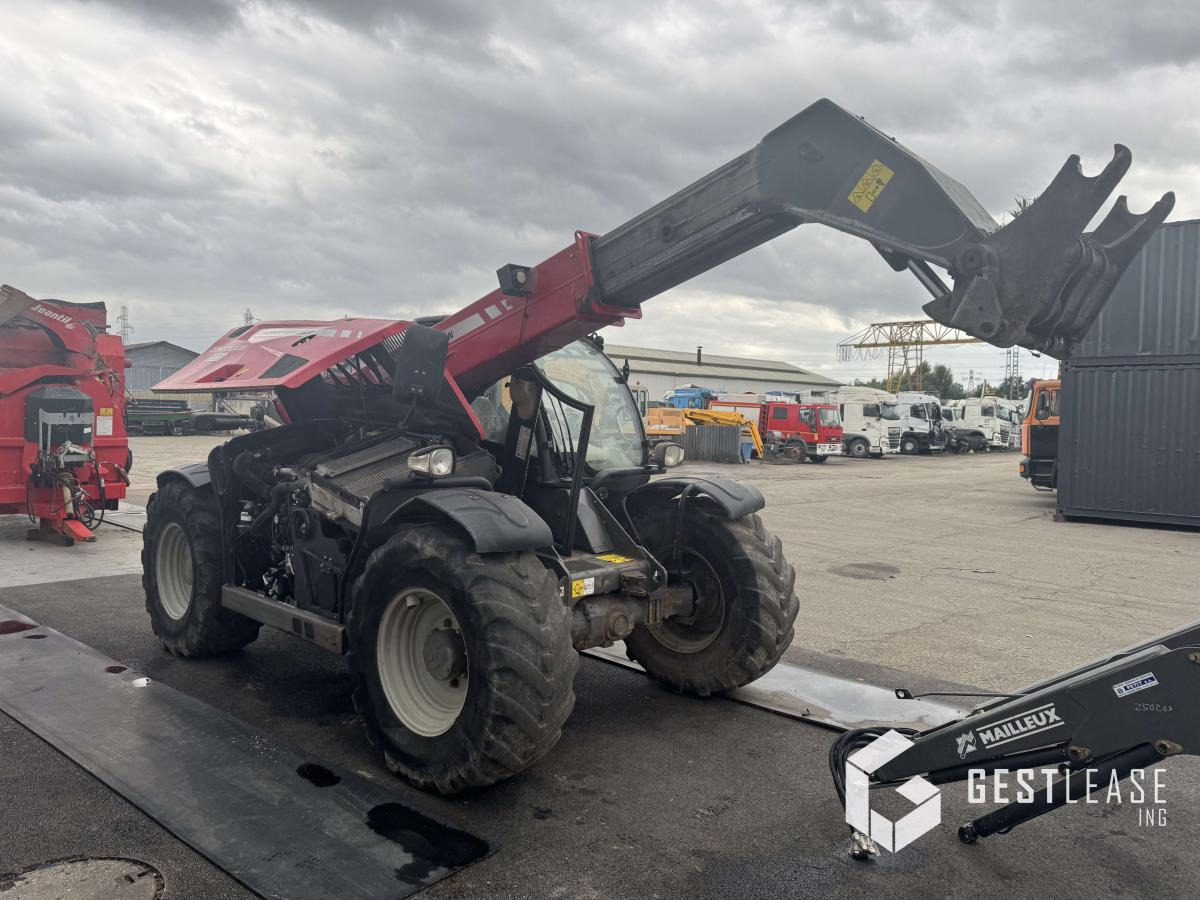 MASSEY FERGUSON TH 708 L - Pirun ritërheqës: foto 4 MASSEY FERGUSON TH 708 L - Pirun ritërheqës: foto 4