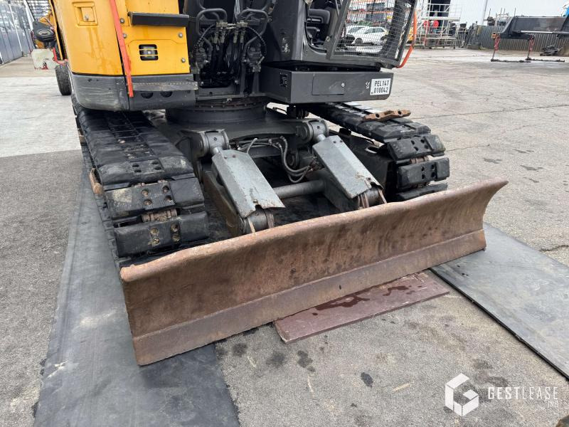 Volvo ECR145 EL - Ekskavator me zinxhirë: foto 5 Volvo ECR145 EL - Ekskavator me zinxhirë: foto 5