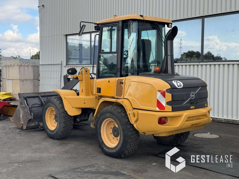 Volvo L30G - Fadrom me goma: foto 2 Volvo L30G - Fadrom me goma: foto 2