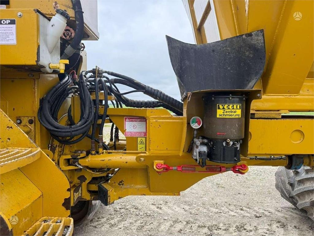 Shkarkues teleskopik CAT TerraGator 2104 CE&EPA: foto 23 Shkarkues teleskopik CAT TerraGator 2104 CE&EPA: foto 23