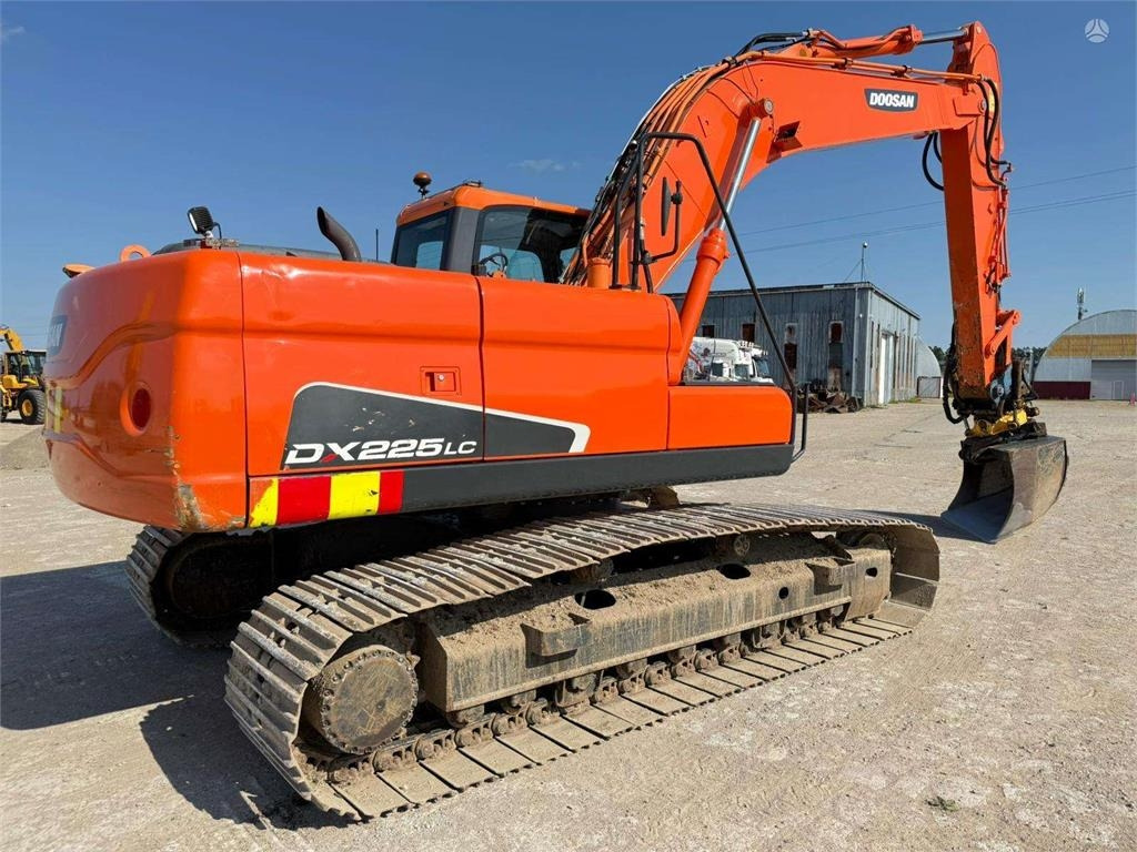 Doosan DX 225 LC ENGCON ROTOTILT TOP - Ekskavator me zinxhirë: foto 5 Doosan DX 225 LC ENGCON ROTOTILT TOP - Ekskavator me zinxhirë: foto 5