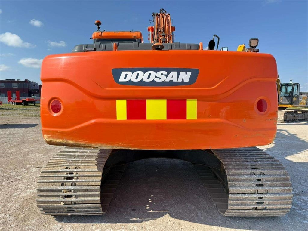 Doosan DX 225 LC ENGCON ROTOTILT TOP - Ekskavator me zinxhirë: foto 4 Doosan DX 225 LC ENGCON ROTOTILT TOP - Ekskavator me zinxhirë: foto 4