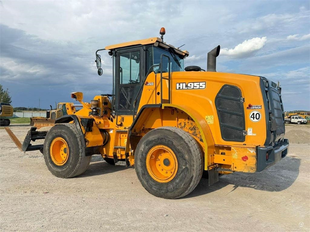 Hyundai HL 955 - Fadrom me goma: foto 4 Hyundai HL 955 - Fadrom me goma: foto 4
