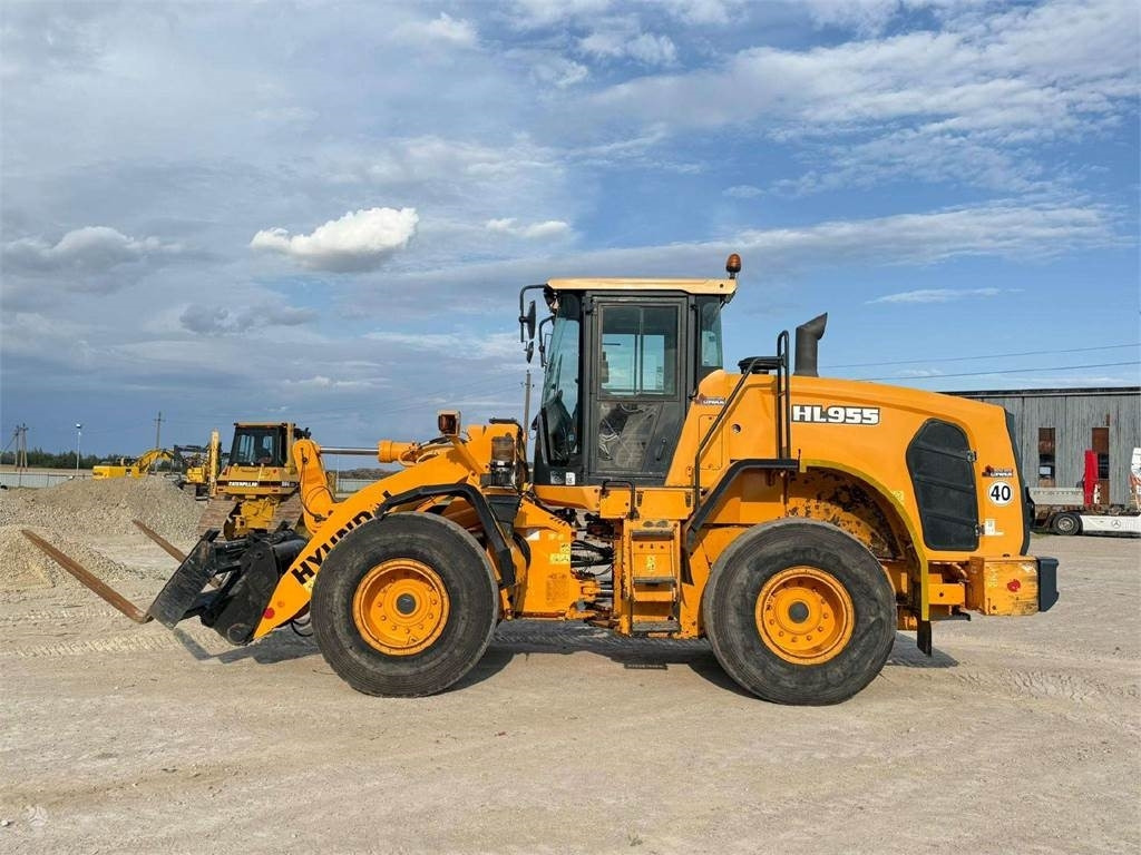 Hyundai HL 955 - Fadrom me goma: foto 5 Hyundai HL 955 - Fadrom me goma: foto 5