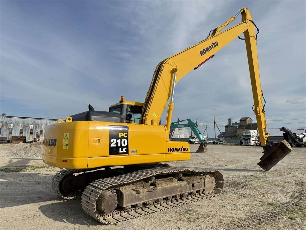 Komatsu PC 210 LC-7 LONGREACH - Ekskavator me zinxhirë: foto 5 Komatsu PC 210 LC-7 LONGREACH - Ekskavator me zinxhirë: foto 5