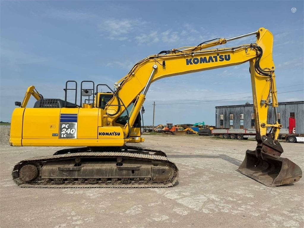 Komatsu PC 240 LC-10 - Ekskavator me zinxhirë: foto 5 Komatsu PC 240 LC-10 - Ekskavator me zinxhirë: foto 5