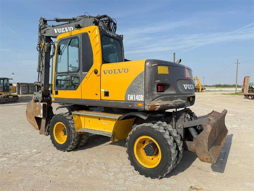 Volvo EW 140 B - Ekskavator me goma: foto 3 Volvo EW 140 B - Ekskavator me goma: foto 3