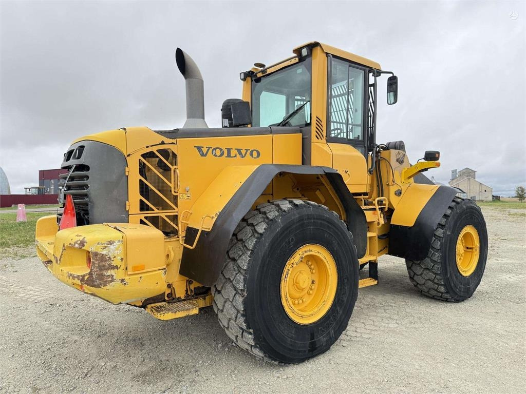 Volvo L 120 F , 4rd line , coupler  - Fadrom me goma: foto 4 Volvo L 120 F , 4rd line , coupler  - Fadrom me goma: foto 4