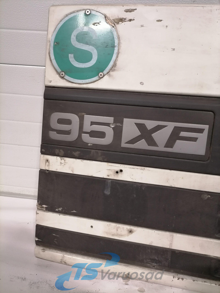 DAF Grille panel 1234 - Grilë për Kamioni: foto 2 DAF Grille panel 1234 - Grilë për Kamioni: foto 2