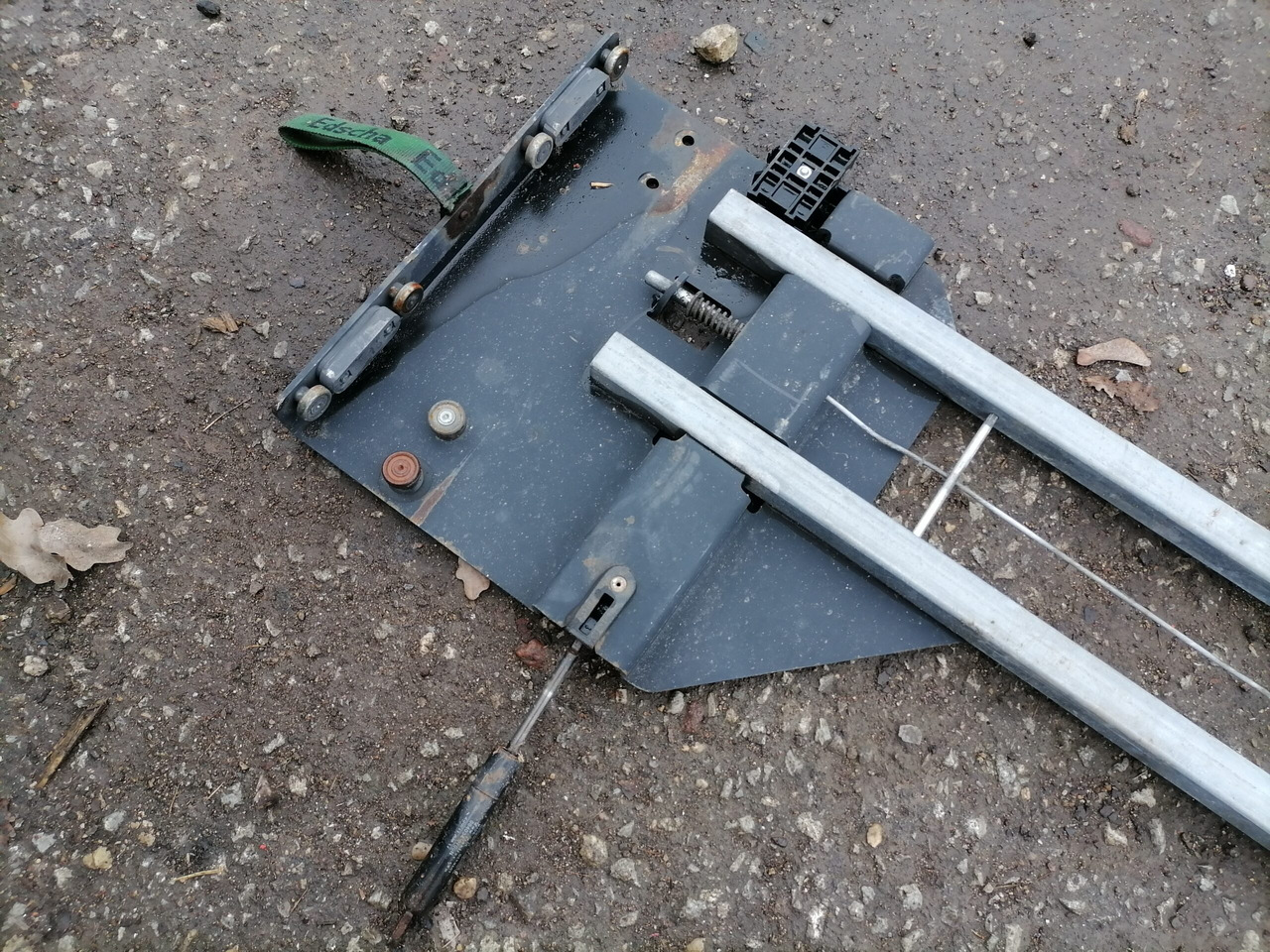 KRONE Haagise katuse mehhanism 38061880 - Pjesa universale për Kamioni: foto 3 KRONE Haagise katuse mehhanism 38061880 - Pjesa universale për Kamioni: foto 3