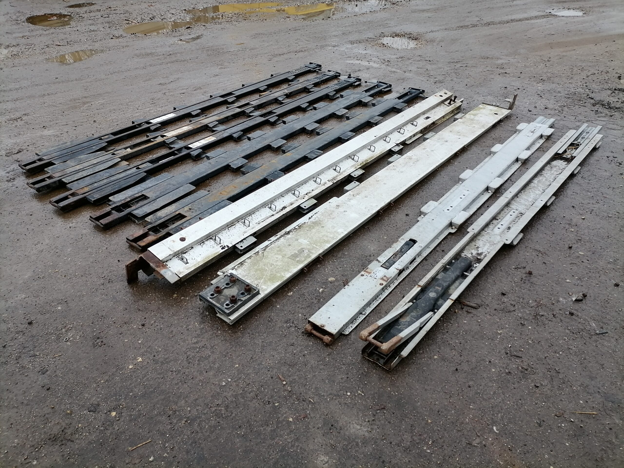 KRONE Haagise tugipostid 515068374 - Pjesa universale për Kamioni: foto 4 KRONE Haagise tugipostid 515068374 - Pjesa universale për Kamioni: foto 4