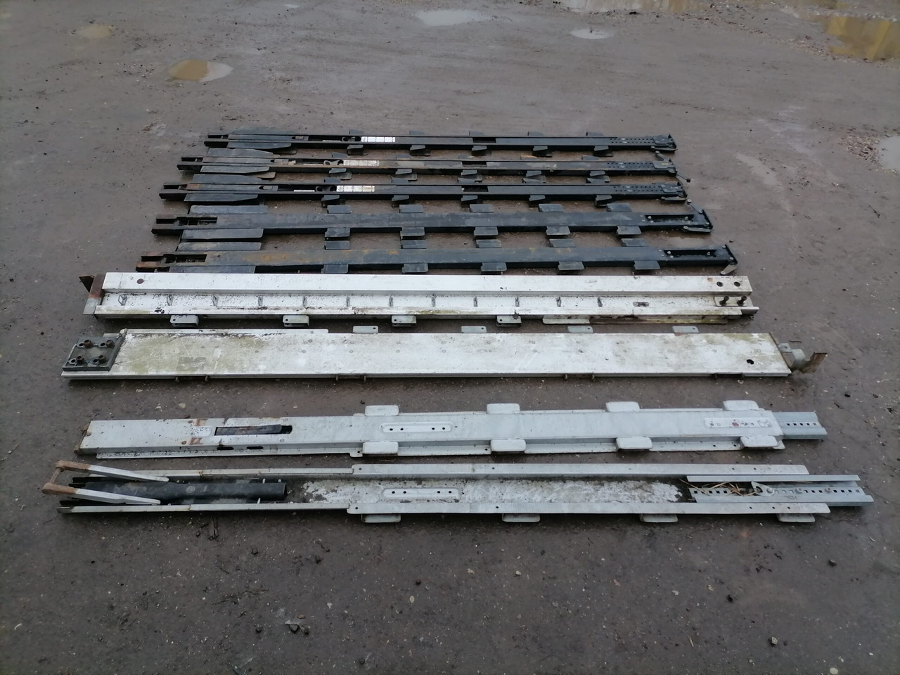 KRONE Haagise tugipostid 515068374 - Pjesa universale për Kamioni: foto 2 KRONE Haagise tugipostid 515068374 - Pjesa universale për Kamioni: foto 2