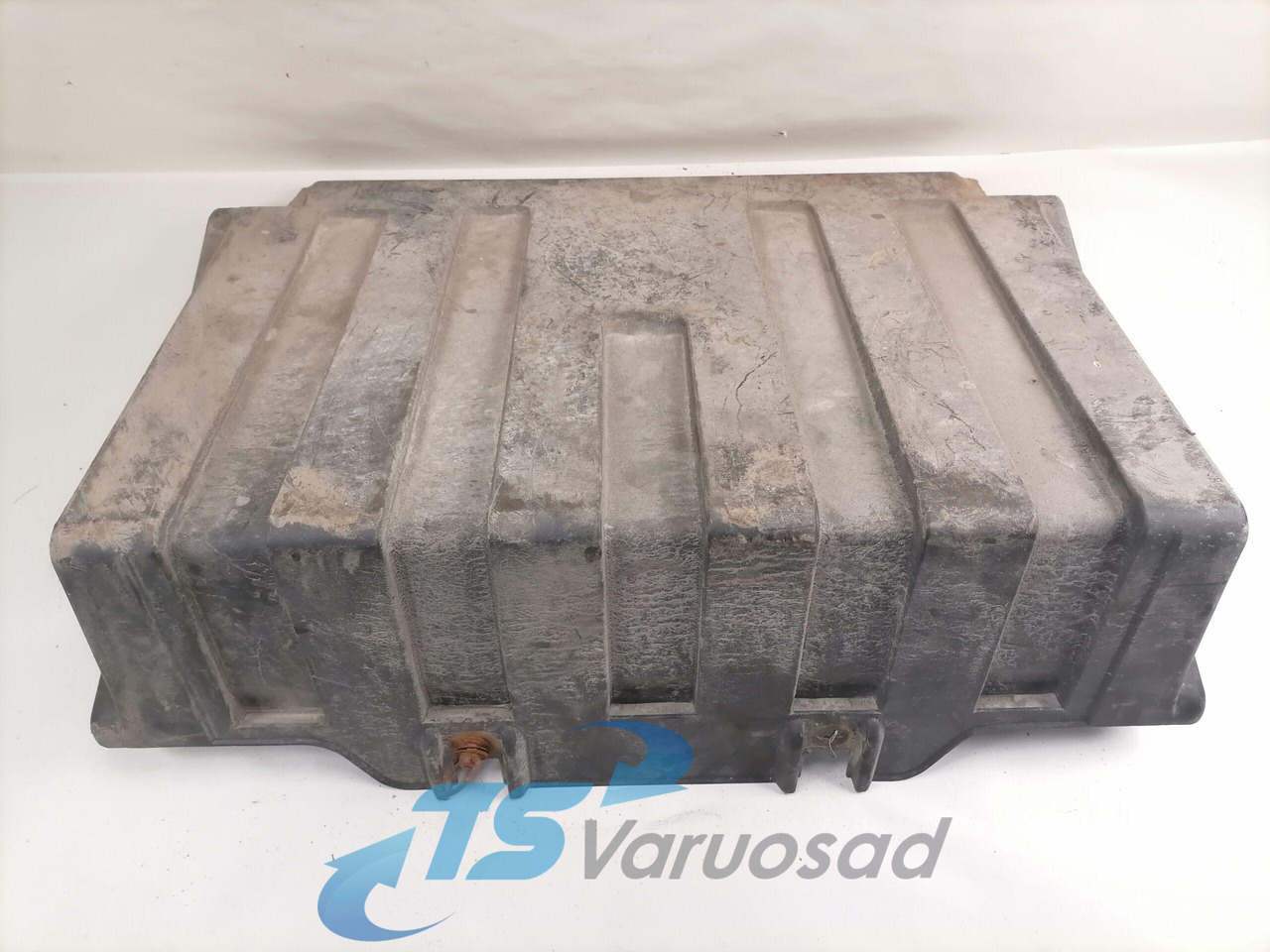 MAN Battery cover 81418600139 - Bateria për Kamioni: foto 2 MAN Battery cover 81418600139 - Bateria për Kamioni: foto 2