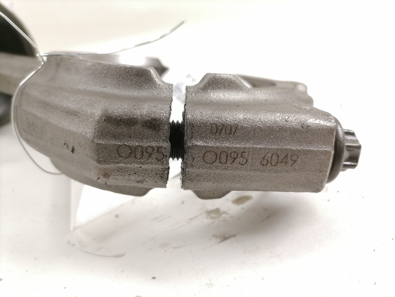 MAN Connecting rod + piston 51024006030 - Pistonat/ Unazat/ Bokullat për Kamioni: foto 5 MAN Connecting rod + piston 51024006030 - Pistonat/ Unazat/ Bokullat për Kamioni: foto 5