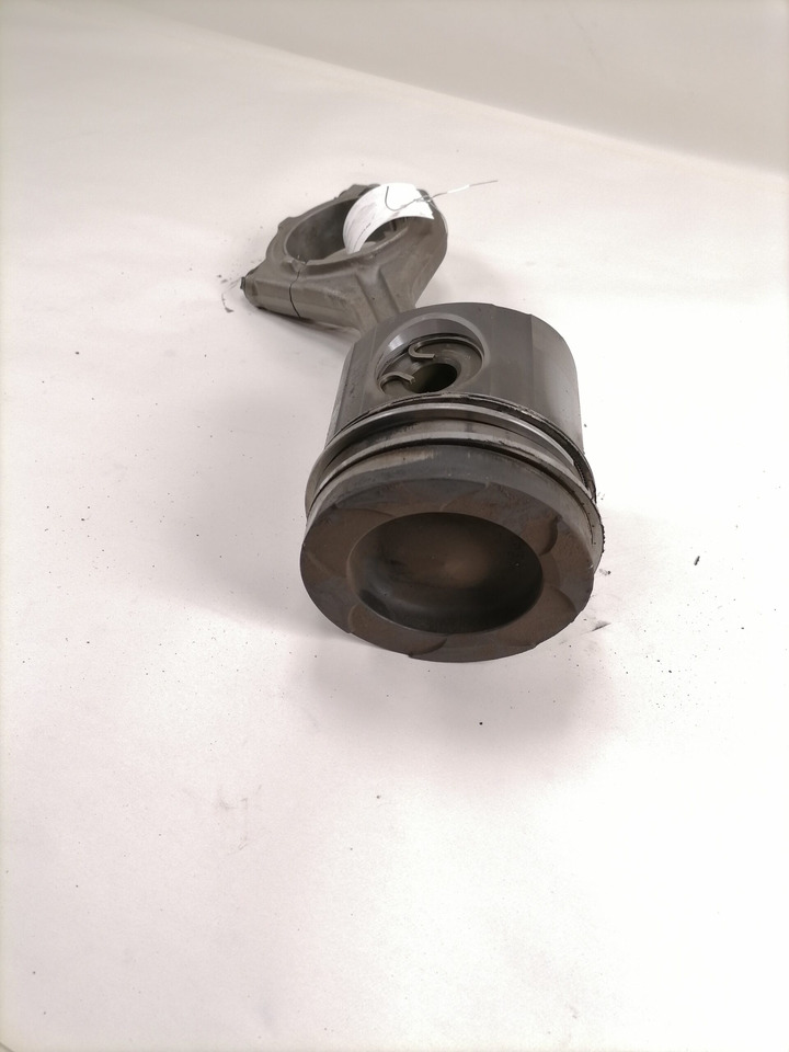 MAN Connecting rod + piston 51024006030 - Pistonat/ Unazat/ Bokullat për Kamioni: foto 2 MAN Connecting rod + piston 51024006030 - Pistonat/ Unazat/ Bokullat për Kamioni: foto 2