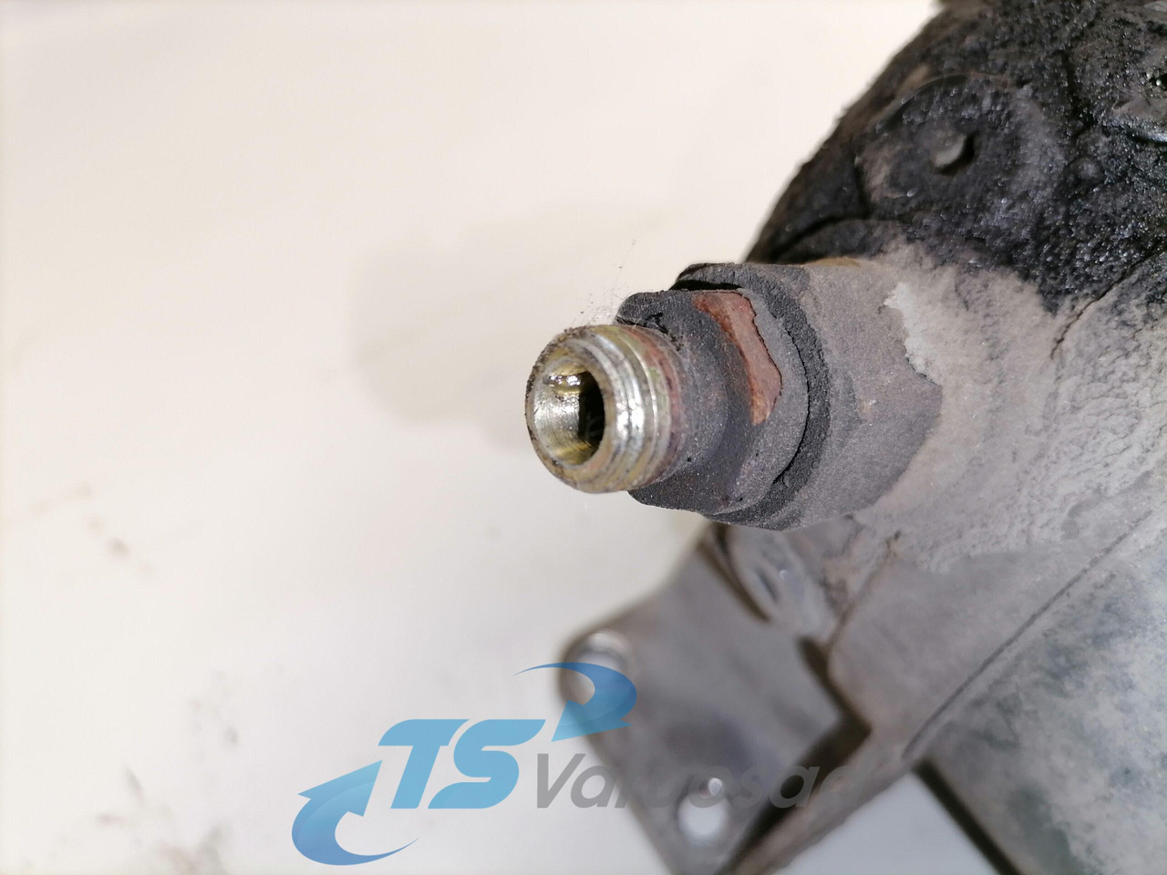 MAN Keskmäärde pump 81491016066 - Pjesa universale për Kamioni: foto 5 MAN Keskmäärde pump 81491016066 - Pjesa universale për Kamioni: foto 5