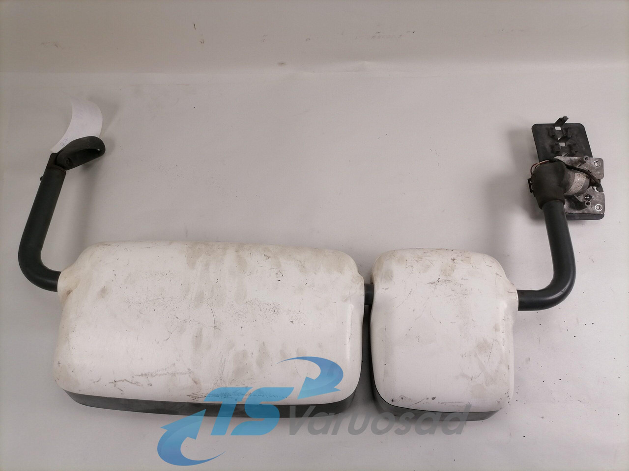 MAN Küljepeegel, parem 81637316560 - Pasqyrë e pamjes mbrapa për Kamioni: foto 2 MAN Küljepeegel, parem 81637316560 - Pasqyrë e pamjes mbrapa për Kamioni: foto 2