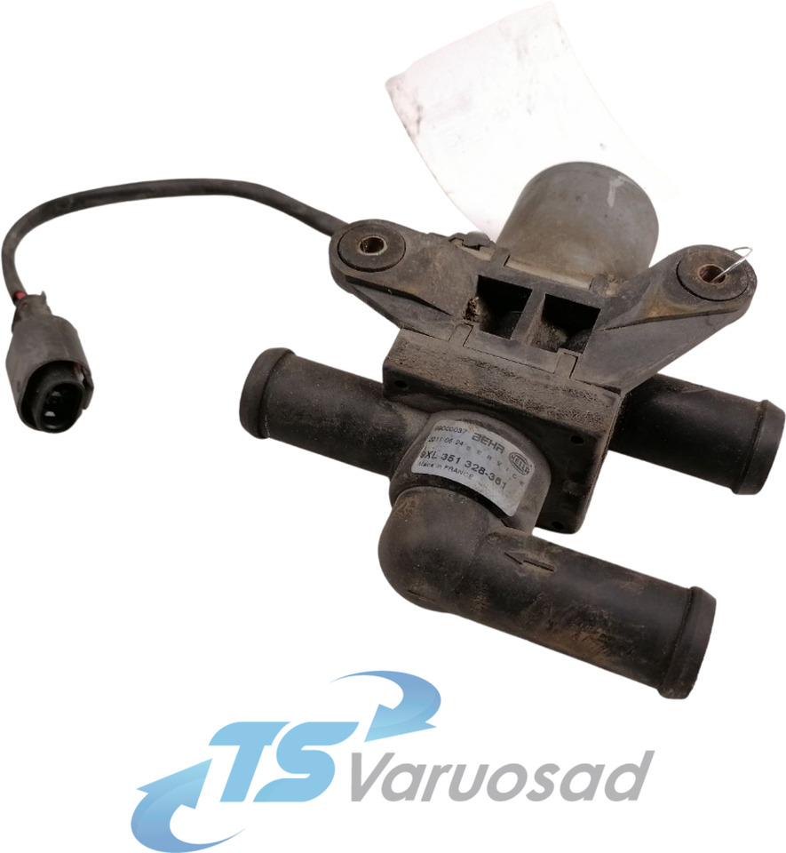 MAN Water valve 9XL351328361 - Ngrohja/ Ventilimi për Kamioni: foto 1 MAN Water valve 9XL351328361 - Ngrohja/ Ventilimi për Kamioni: foto 1