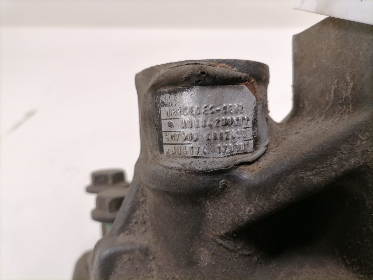 Mercedes-Benz Brake caliper A9604200601 - Pjesët e frenave për Kamioni: foto 5 Mercedes-Benz Brake caliper A9604200601 - Pjesët e frenave për Kamioni: foto 5