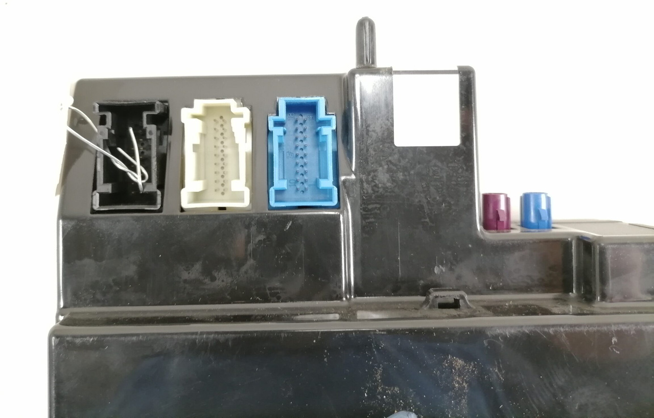 Mercedes-Benz tachograph A0004462260 - Tahografi për Kamioni: foto 3 Mercedes-Benz tachograph A0004462260 - Tahografi për Kamioni: foto 3