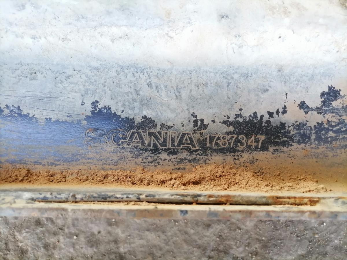 Scania Bumper 1787347 - Parakolp për Kamioni: foto 3 Scania Bumper 1787347 - Parakolp për Kamioni: foto 3
