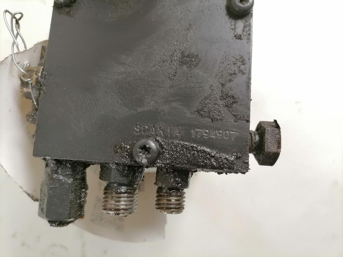 Scania Cab tilting pump 1794907 - Suspension i kabinës për Kamioni: foto 5 Scania Cab tilting pump 1794907 - Suspension i kabinës për Kamioni: foto 5