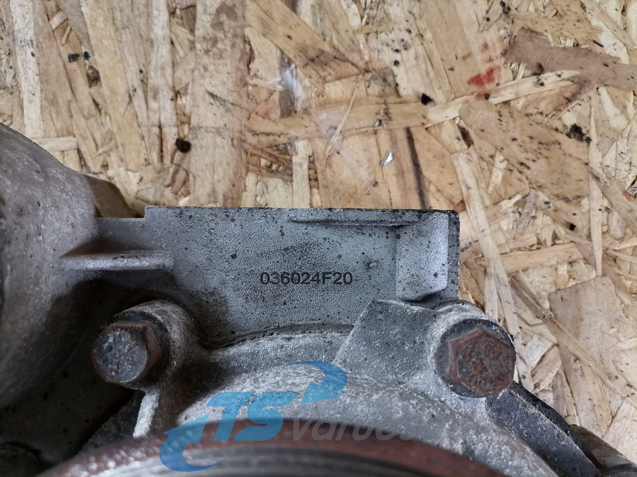 Scania Cooling pump 1896752 - Pompë ftohëse për Kamioni: foto 3 Scania Cooling pump 1896752 - Pompë ftohëse për Kamioni: foto 3