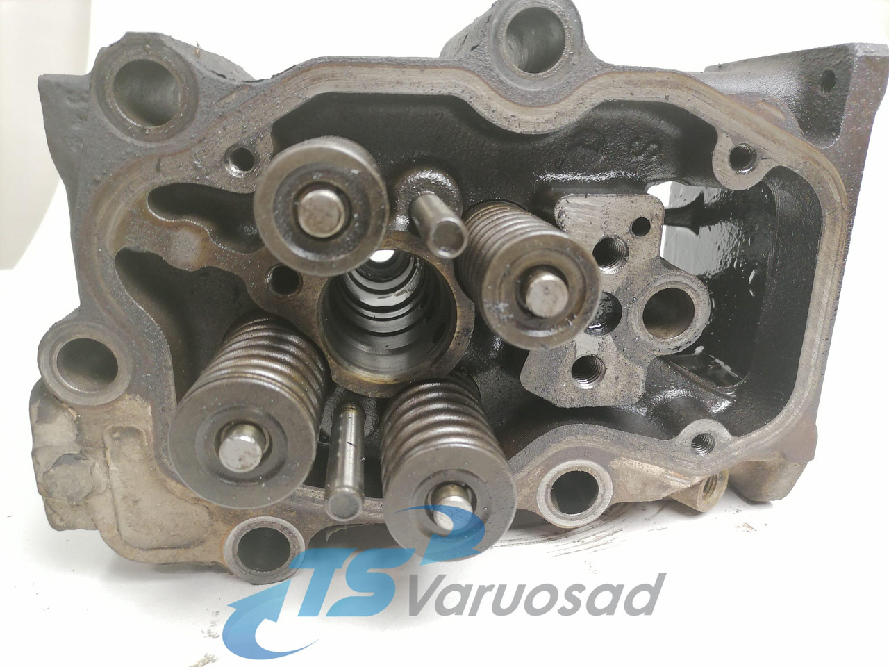 Scania Cylinder head, HPI 1924437 - Koka e cilindrit për Kamioni: foto 2 Scania Cylinder head, HPI 1924437 - Koka e cilindrit për Kamioni: foto 2