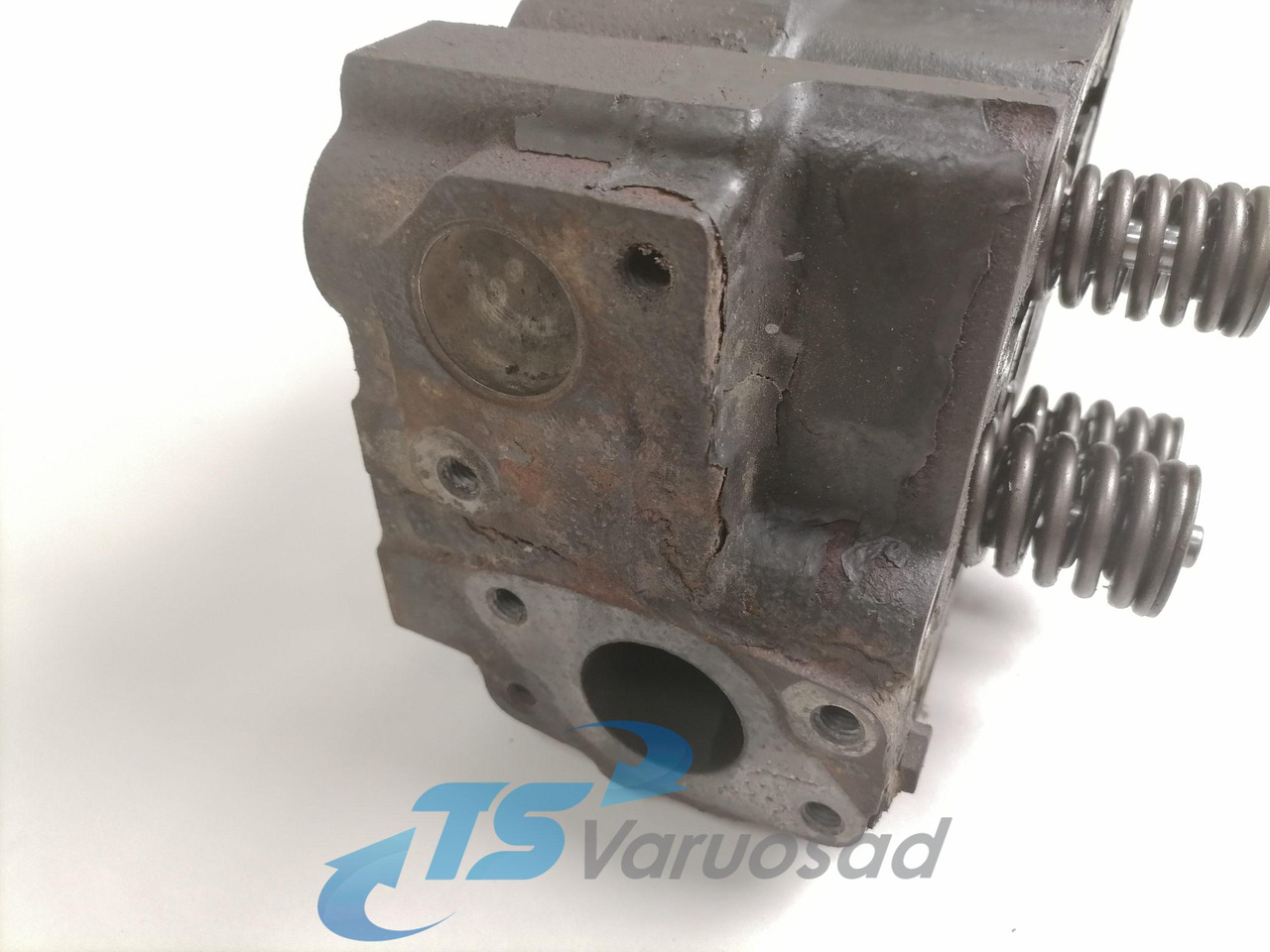 Scania Cylinder head, HPI 1924437 - Koka e cilindrit për Kamioni: foto 3 Scania Cylinder head, HPI 1924437 - Koka e cilindrit për Kamioni: foto 3