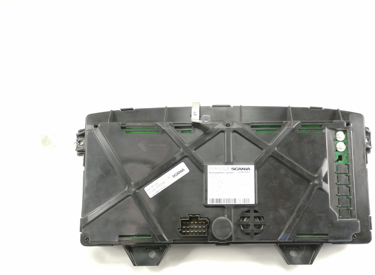Scania Dashboard 1763551 - Paneli i aparateve për Kamioni: foto 4 Scania Dashboard 1763551 - Paneli i aparateve për Kamioni: foto 4