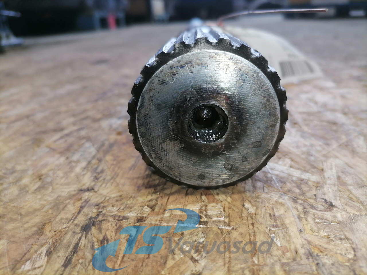 Scania Drive shaft 1315681 - Boshti i transmisionit për Kamioni: foto 3 Scania Drive shaft 1315681 - Boshti i transmisionit për Kamioni: foto 3