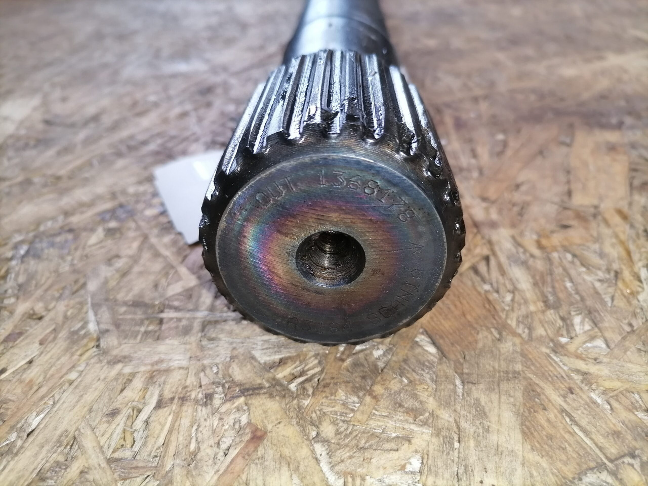 Scania Drive shaft 1368178 - Boshti i transmisionit për Kamioni: foto 4 Scania Drive shaft 1368178 - Boshti i transmisionit për Kamioni: foto 4