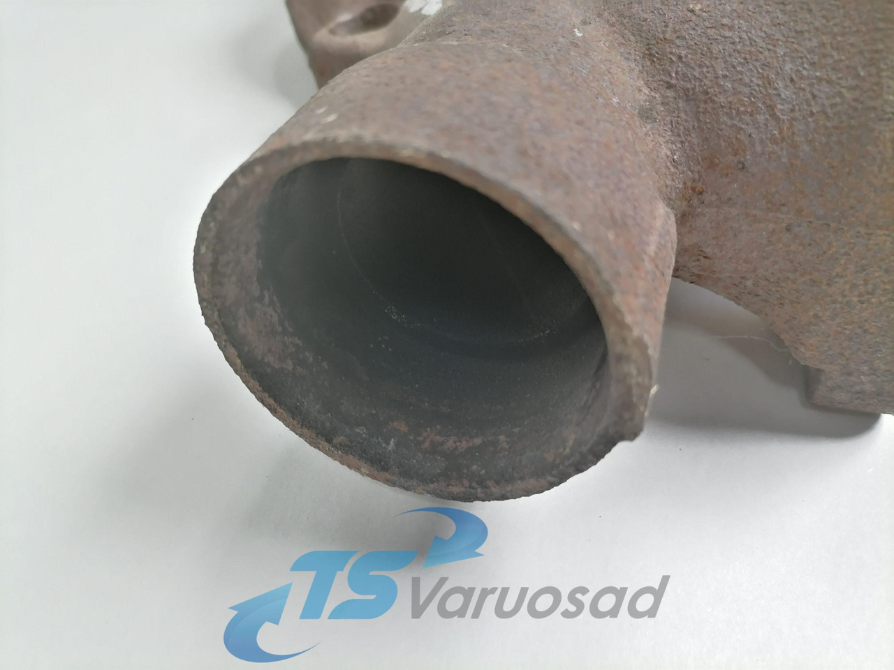 Scania Exhaust mainfold 1546234 - Kolektori i shkarkimit për Kamioni: foto 3 Scania Exhaust mainfold 1546234 - Kolektori i shkarkimit për Kamioni: foto 3