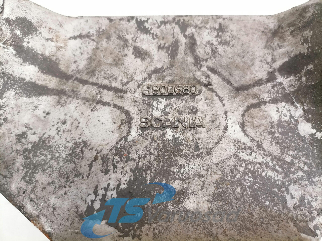 Scania Fuel filter unit 1900680 - Filtri i karburantit për Kamioni: foto 2 Scania Fuel filter unit 1900680 - Filtri i karburantit për Kamioni: foto 2