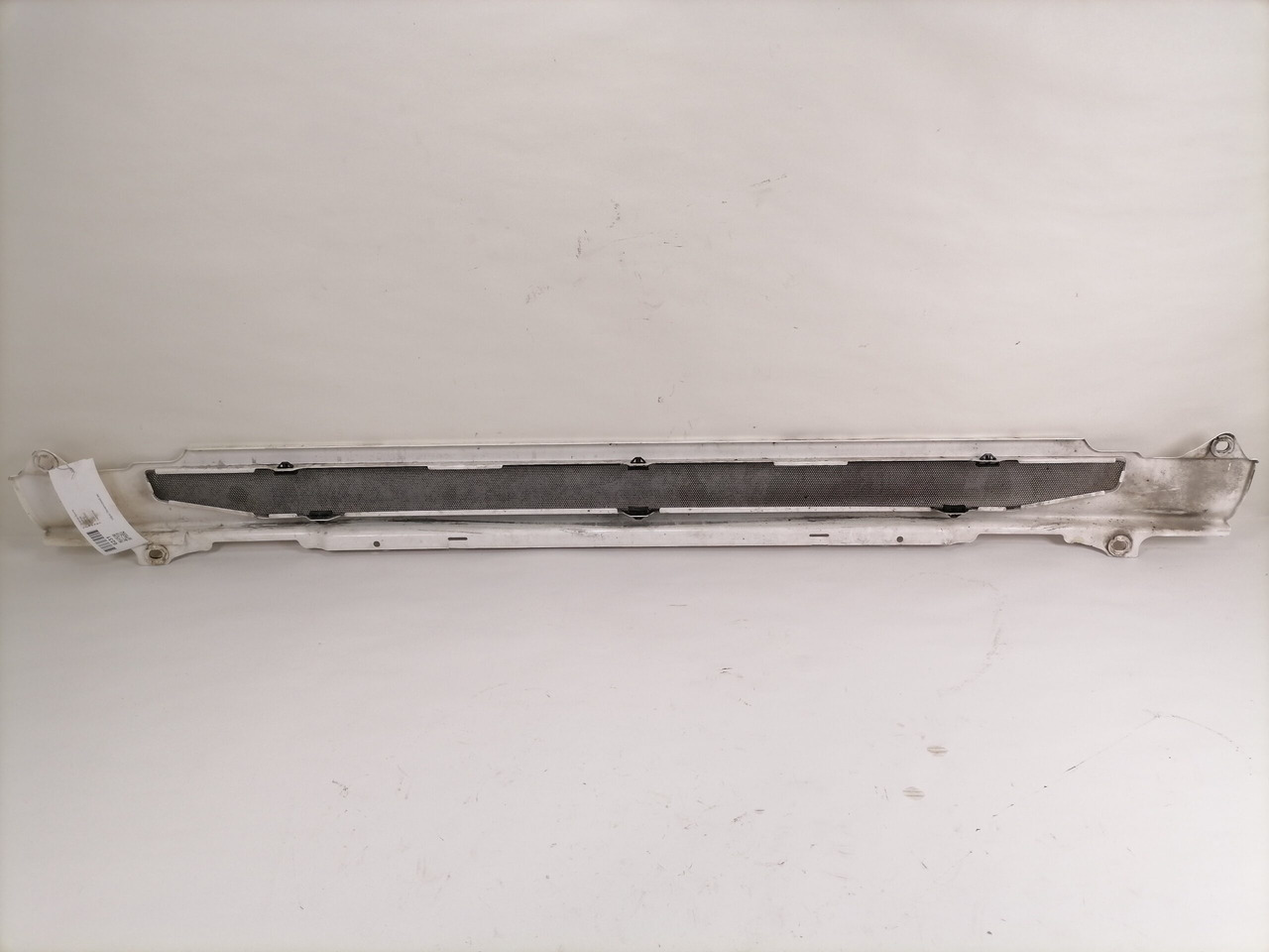 Scania Grille panel 1872160 - Grilë për Kamioni: foto 2 Scania Grille panel 1872160 - Grilë për Kamioni: foto 2