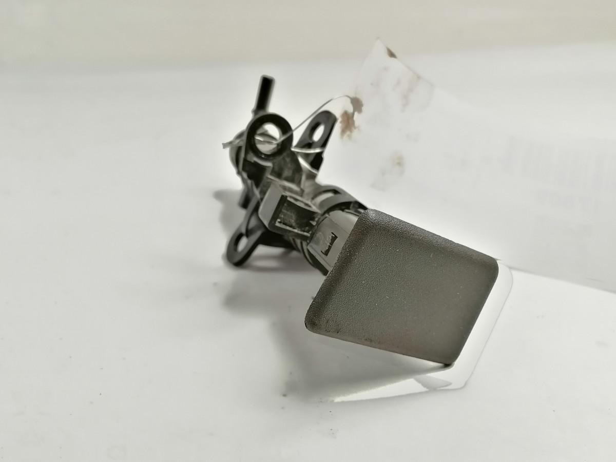 Scania Headlight washer system 1883637 - Fshirëse për Kamioni: foto 4 Scania Headlight washer system 1883637 - Fshirëse për Kamioni: foto 4