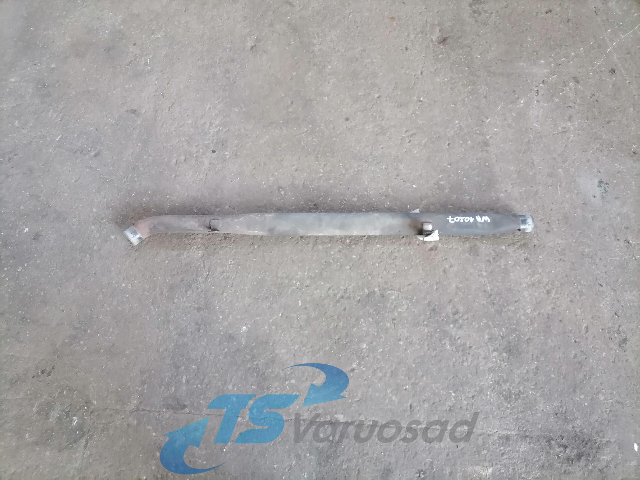 Scania Jahutusvedeliku toru, retarder 1370485 - Sistemi i ftohjes për Kamioni: foto 1 Scania Jahutusvedeliku toru, retarder 1370485 - Sistemi i ftohjes për Kamioni: foto 1