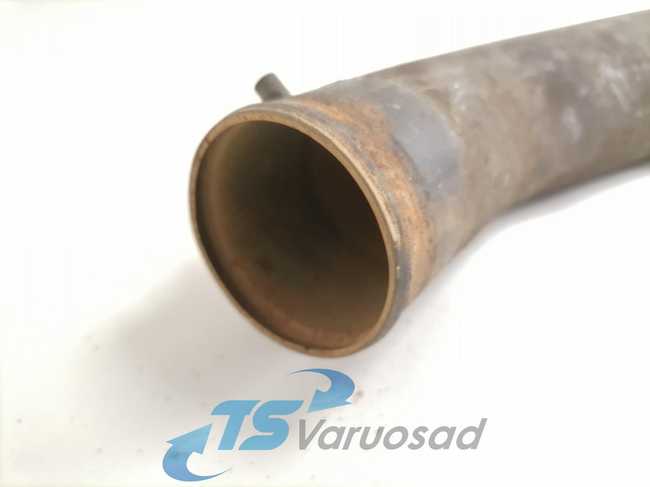 Scania Jahutusvedeliku toru, retarder 1781926 - Sistemi i ftohjes për Kamioni: foto 3 Scania Jahutusvedeliku toru, retarder 1781926 - Sistemi i ftohjes për Kamioni: foto 3