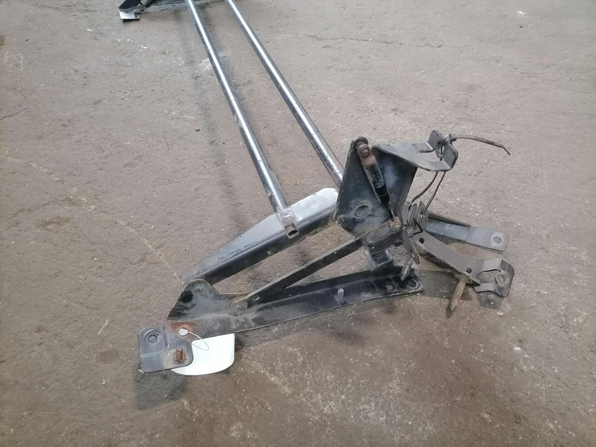 Scania Kabiini tuulesuunaja kandur 1781322 - Aerodinamikë/ Kuadër i drejtimit të tërthortë për Kamioni: foto 3 Scania Kabiini tuulesuunaja kandur 1781322 - Aerodinamikë/ Kuadër i drejtimit të tërthortë për Kamioni: foto 3