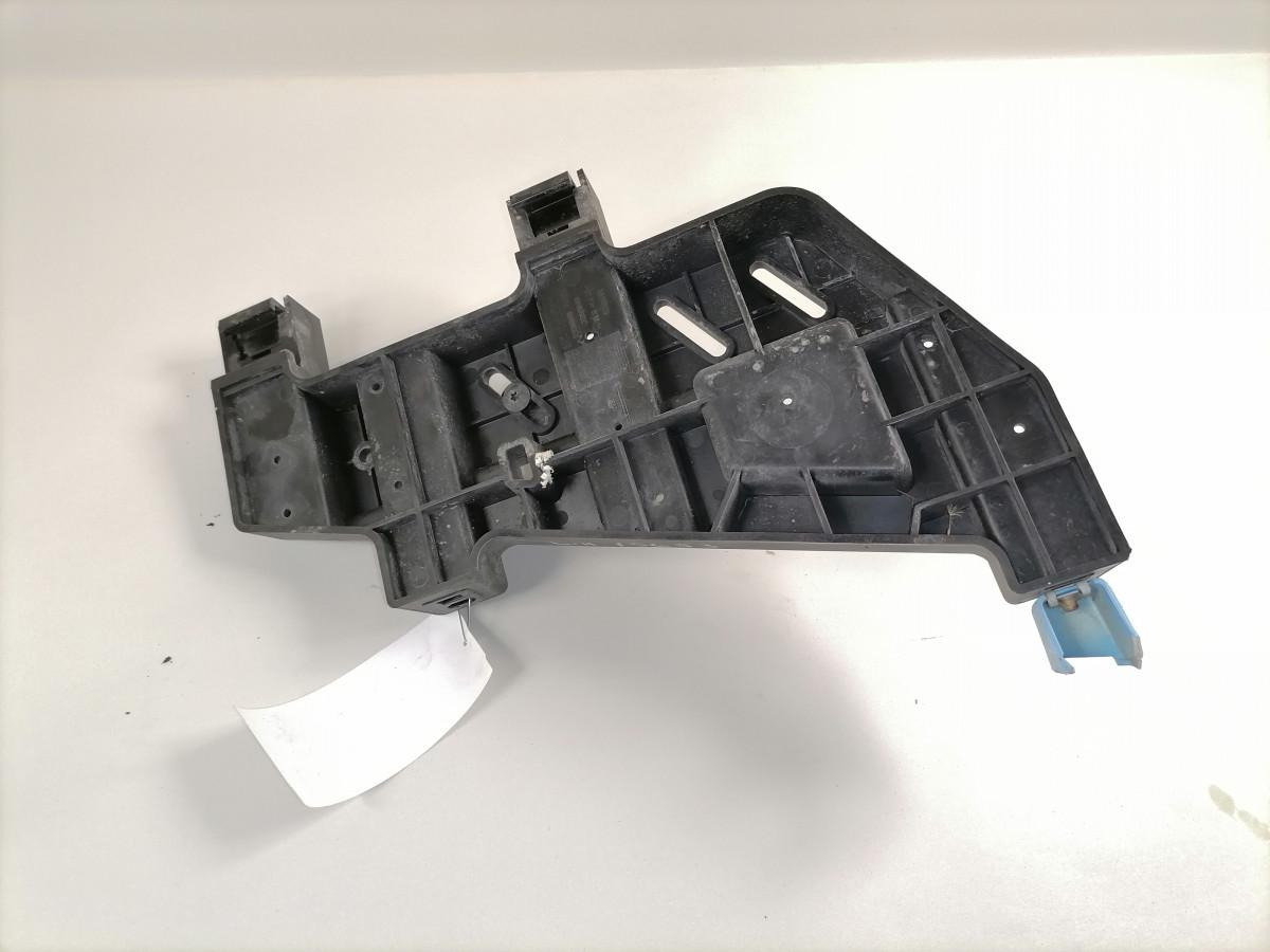 Scania Kabiini tuulesuunaja kandur 2326969 - Aerodinamikë/ Kuadër i drejtimit të tërthortë për Kamioni: foto 3 Scania Kabiini tuulesuunaja kandur 2326969 - Aerodinamikë/ Kuadër i drejtimit të tërthortë për Kamioni: foto 3