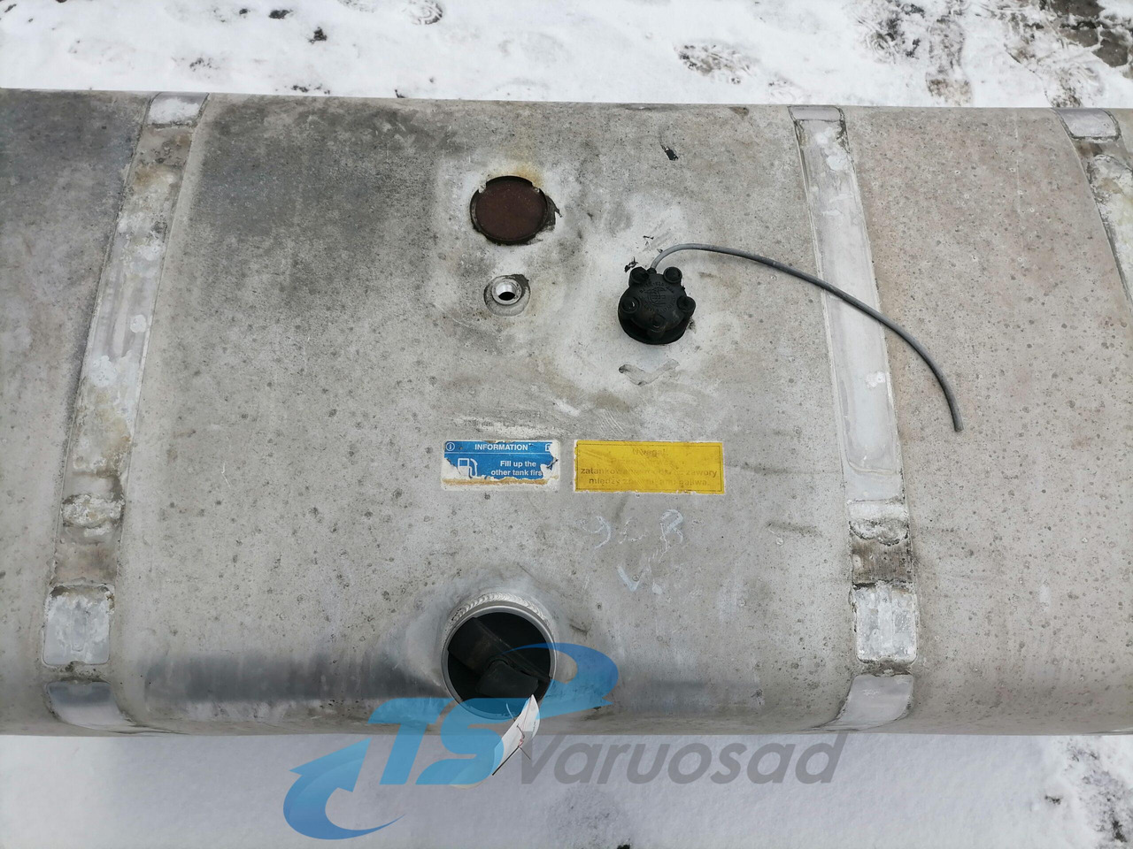 Scania Kütusepaak 600L 1517308 - Serbatori i karburantit për Kamioni: foto 3 Scania Kütusepaak 600L 1517308 - Serbatori i karburantit për Kamioni: foto 3