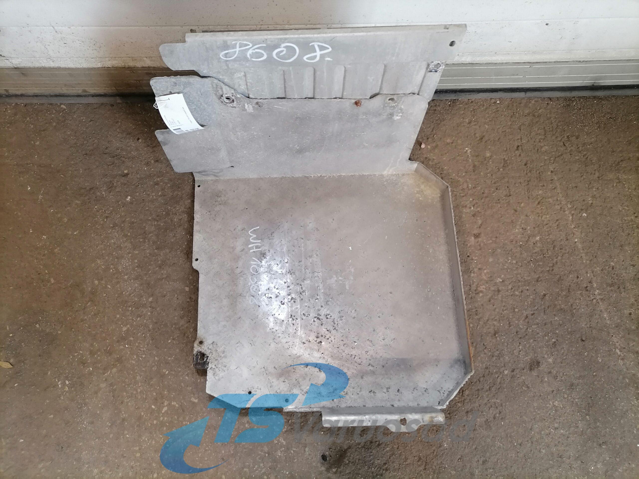 Scania Muffler cover 2191427 - Zhurmëmbytësi për Kamioni: foto 3 Scania Muffler cover 2191427 - Zhurmëmbytësi për Kamioni: foto 3