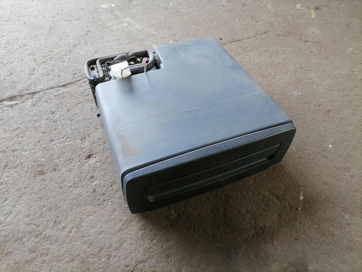 Scania Refigerator 1906067 - Pjesa universale për Kamioni: foto 2 Scania Refigerator 1906067 - Pjesa universale për Kamioni: foto 2