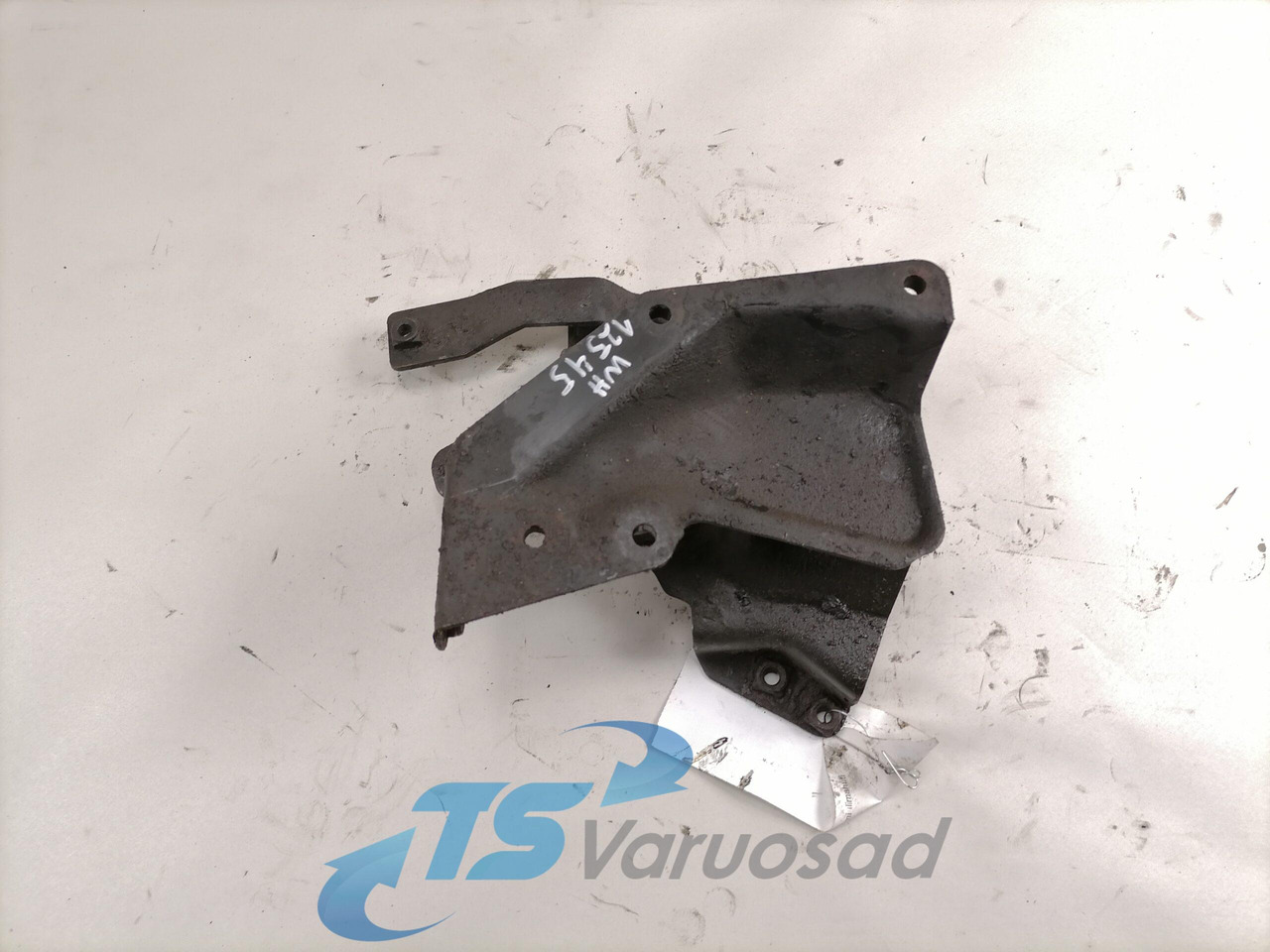 Scania Roolisüsteemi õlimahuti kandur 1369036 - Tubi i sistemit të drejtimit për Kamioni: foto 1 Scania Roolisüsteemi õlimahuti kandur 1369036 - Tubi i sistemit të drejtimit për Kamioni: foto 1