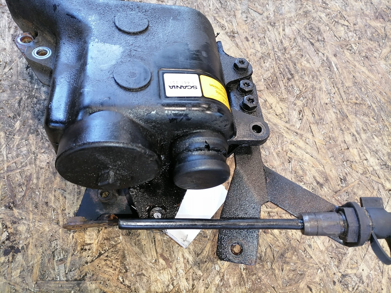 Scania Scania steering oil tank 1461351 - Tubi i sistemit të drejtimit për Kamioni: foto 5 Scania Scania steering oil tank 1461351 - Tubi i sistemit të drejtimit për Kamioni: foto 5