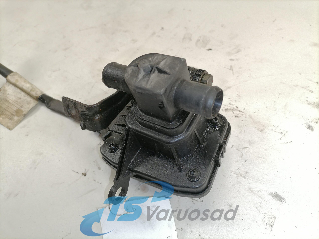 Scania Water valve 4460910300 - Ngrohja/ Ventilimi për Kamioni: foto 5 Scania Water valve 4460910300 - Ngrohja/ Ventilimi për Kamioni: foto 5