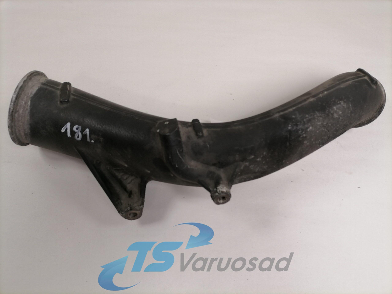 Scania intercooler pipe 1812885 - Ftohësi i ndërmjetëm për Kamioni: foto 1 Scania intercooler pipe 1812885 - Ftohësi i ndërmjetëm për Kamioni: foto 1