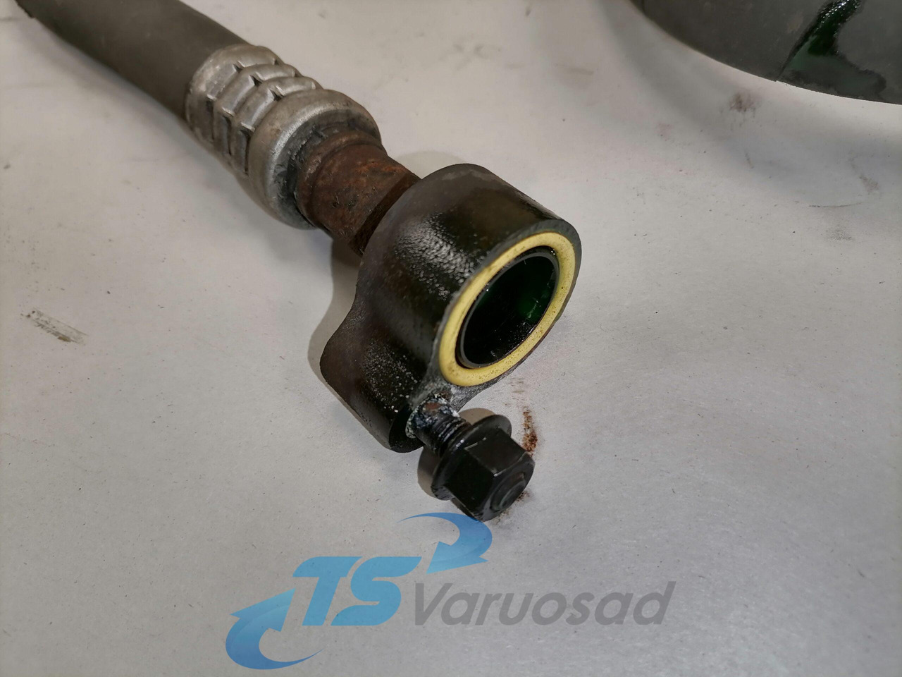 Volvo A/C pipe 84176421 - Ngrohja/ Ventilimi për Kamioni: foto 3 Volvo A/C pipe 84176421 - Ngrohja/ Ventilimi për Kamioni: foto 3
